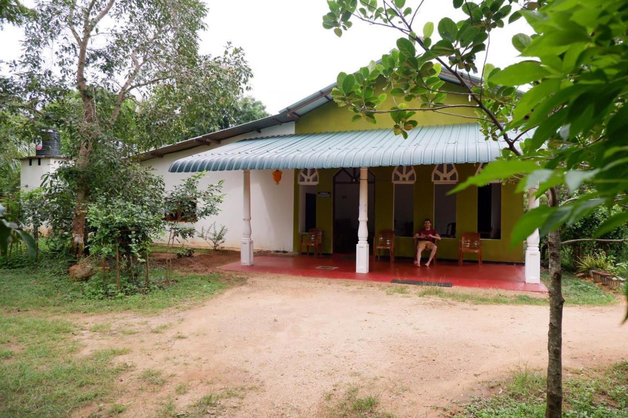 Jungle House Tourist Inn Dambulla Eksteriør billede